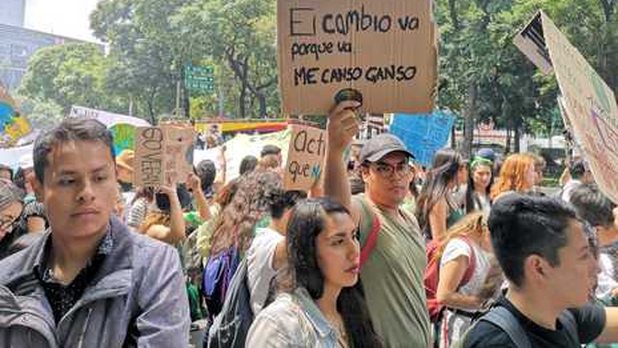 Jóvenes de CDMX se suman a protesta mundial contra el cambio climático