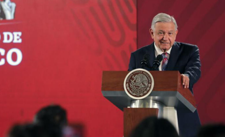 AMLO lamenta renuncia de Pedro Salmerón al INEHRM