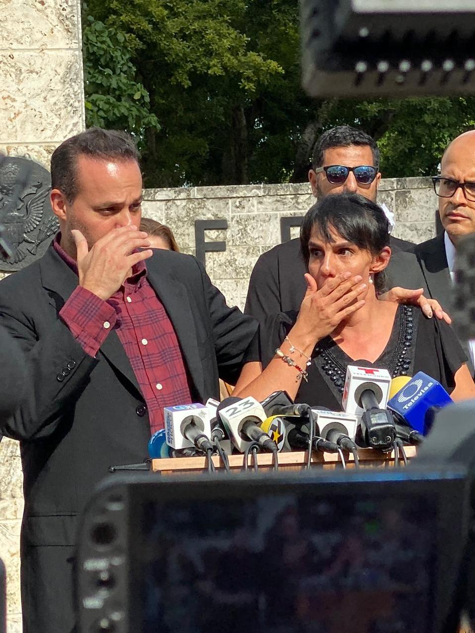 Buscaremos se haga necropsia al cuerpo de mi padre; dice José Joel hijo de José José