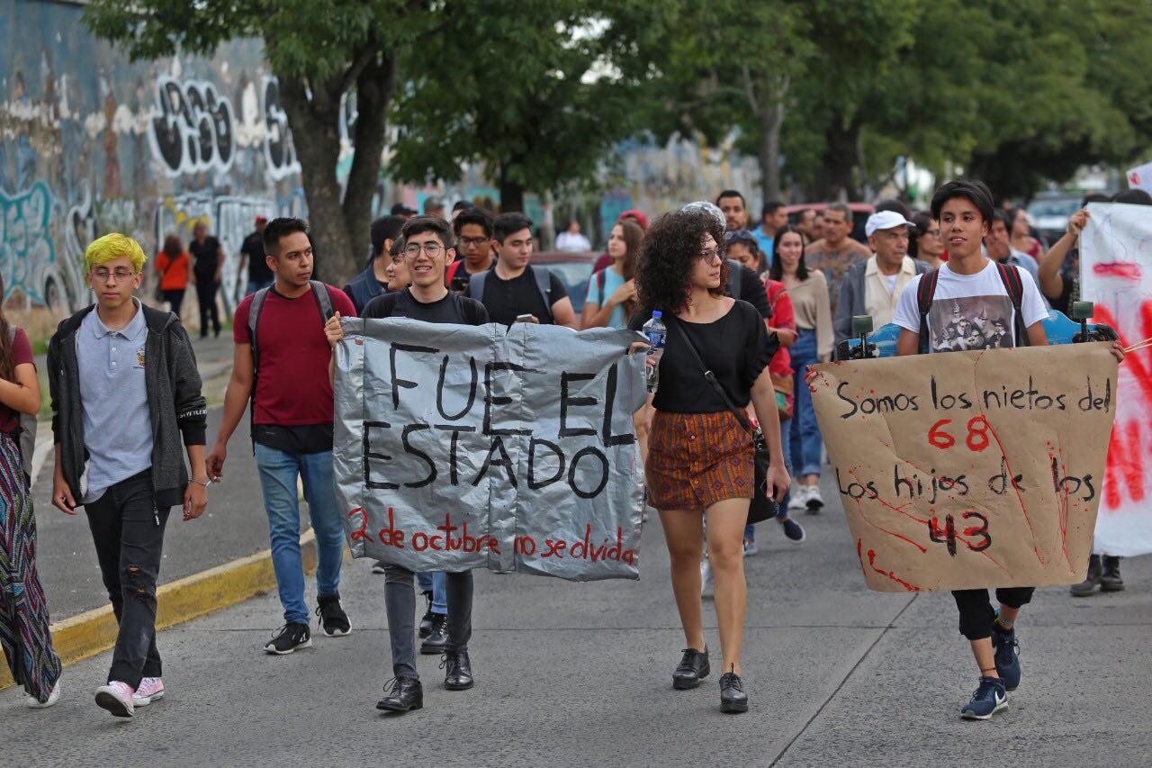 Marchan por la Matanza de Tlatelolco