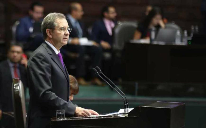 Titular de la SEP comparece ante Diputados