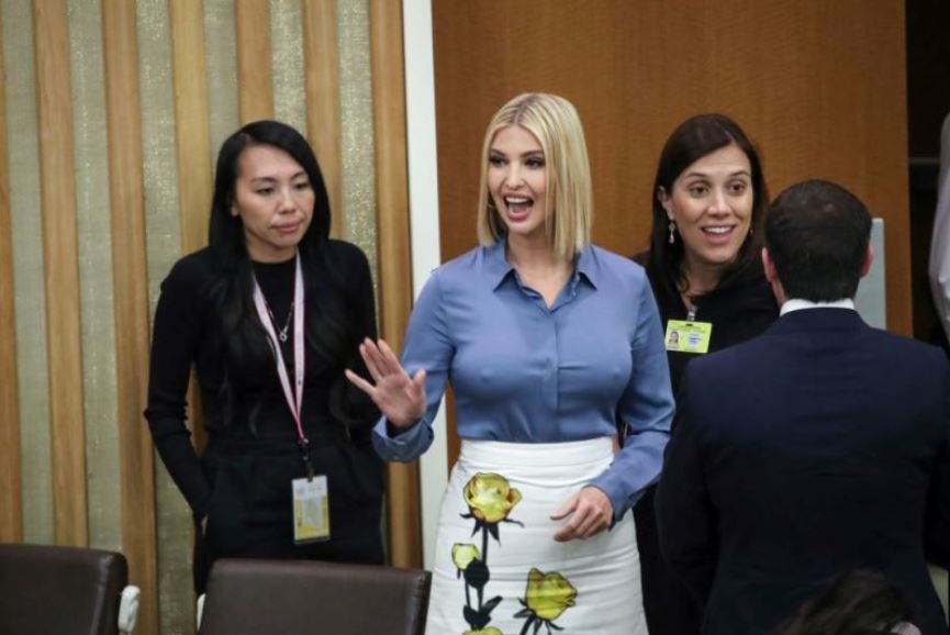 Ivanka Trump sorprende con nuevo look sin bra [FOTOS]