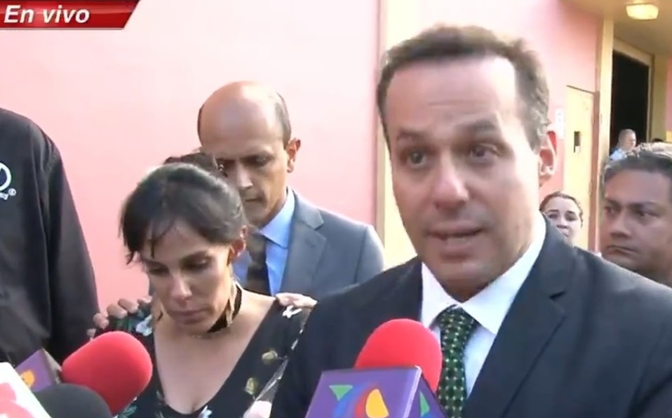 Hijos de José José aceptaron "a regañadientes" cremación del cuerpo de su padre [VIDEO]