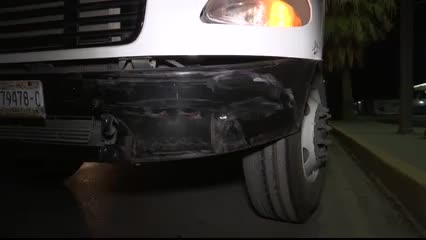 Telediario noticia Camión provocó accidente en Torreón e intentó huir; Ángel Carrillo lo detuvo