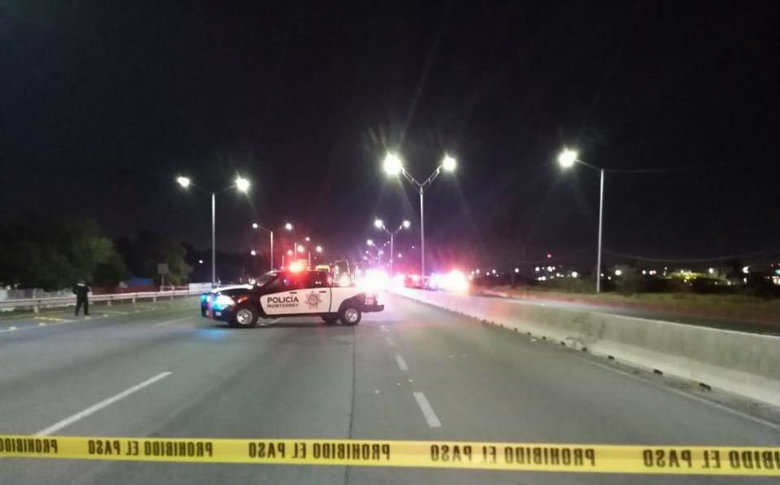 Hallan otro cuerpo calcinado en avenida Constitución, en NL