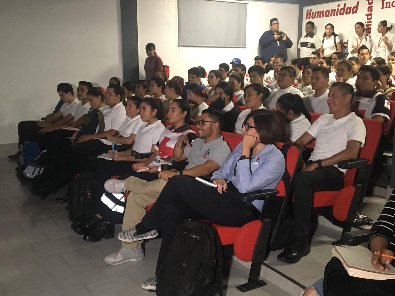Realizan conferencia de atención prehospitalaria y de accidente cerebral cardiovascular en la Cruz Roja