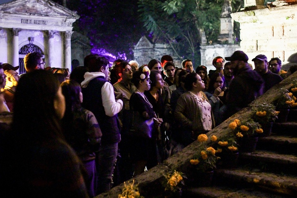Día de Muertos entre tumbas y leyendas