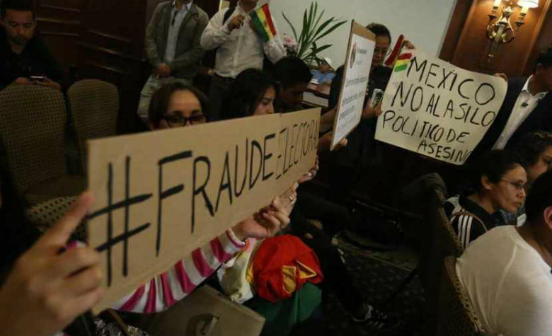Telediario Media Bolivianos en México rechazan discurso de golpe de Estado contra Evo Morales Telediario Media Bolivianos en México rechazan discurso de golpe de Estado contra Evo Morales