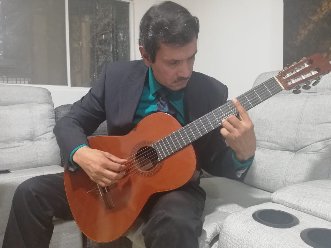 Lagunero utiliza la música para interpretar la historia de México