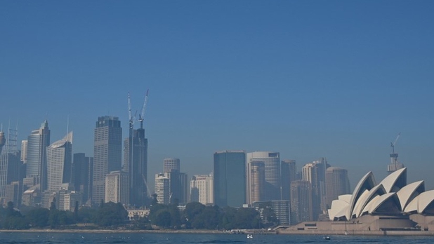 Incendios forestales en Australia 'cubren' a Sídney de humo