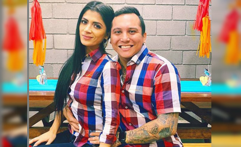 Aseguran que esposa de Edwin Luna mantiene un romance con marido de su madrina