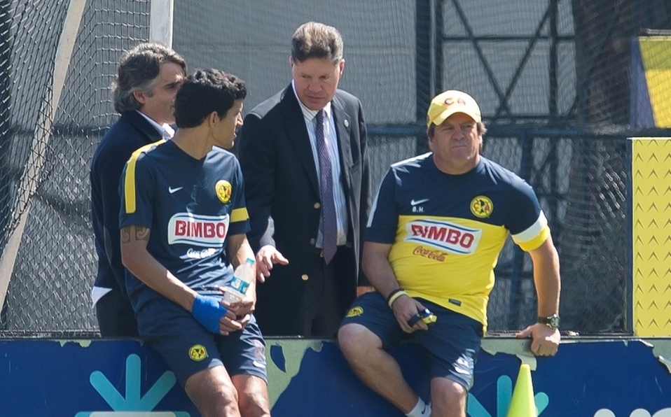 Miguel Herrera manda durísima crítica a Ricardo Peláez tras irse a Chivas