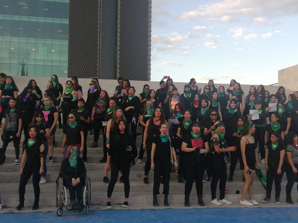 Colectivo Aborto Legal Laguna se suma a performance ‘El violador en tu camino’
