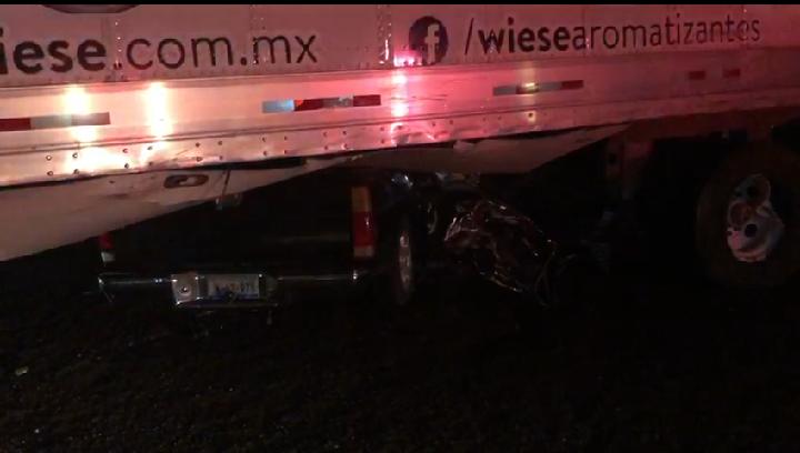 Muere decapitado tras choque carretero