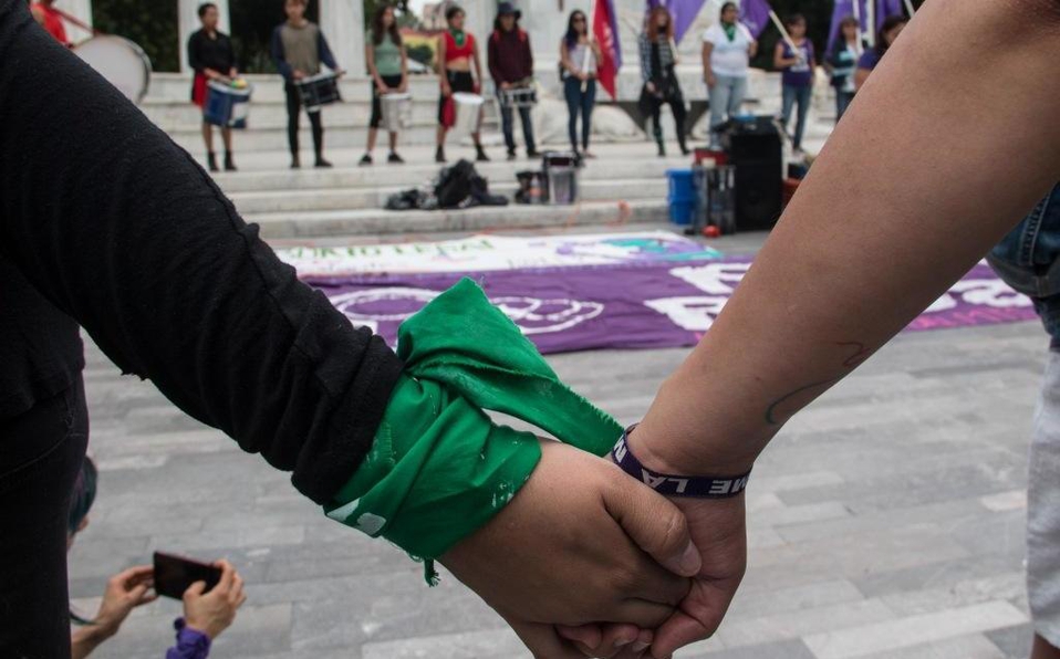Morena alista iniciativa para proteger a mujeres durante procesos judiciales