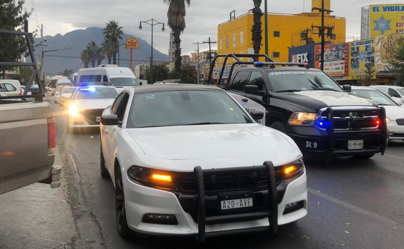 Detienen a conductor de auto con reporte de robo en el Centro de ...