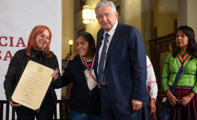 Recibe Obtilia Eugenio Manuel Premio Nacional de Derechos Humanos 2019