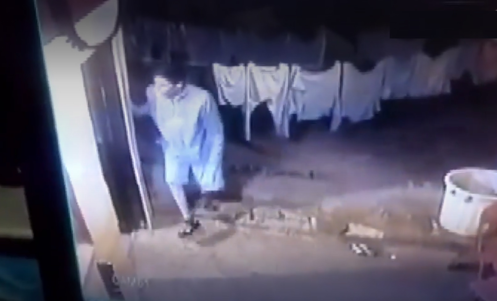 Telediario noticia VIDEO: Hombre entra a casa y roba aguinaldo de familia 
