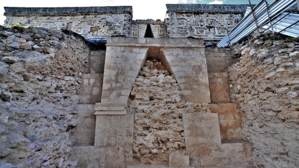 Descubren palacio de la Élite Maya en Yucatán