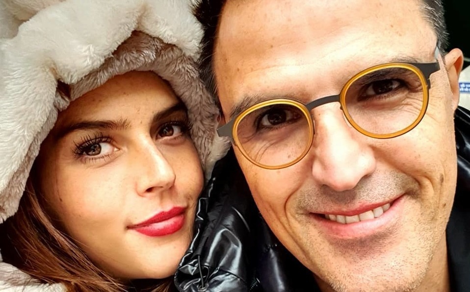 Claudia Álvarez y Billy Rovzar anuncian el nacimiento de su bebé