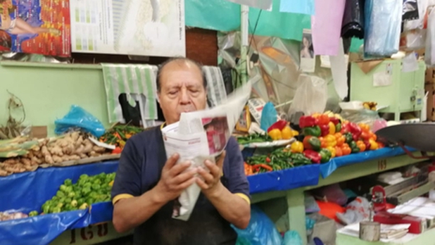 Papel sustituye al plástico ante prohibición en Mercados de CDMX [FOTOS]