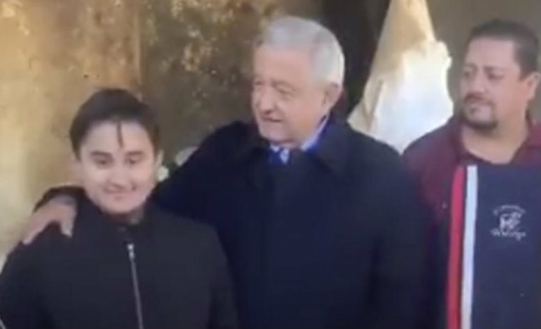 '¡Un chingo!' responde hijo de AMLO cuando el Presidente pregunta si le gustó la barbacoa [VIDEO]