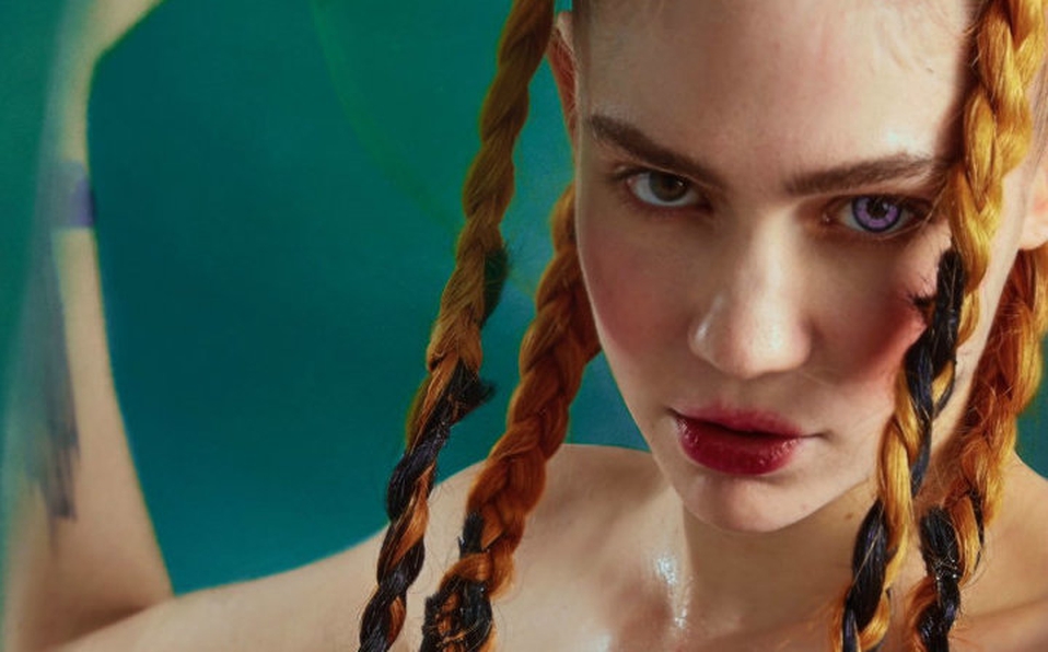 ¿Grimes anuncia su embarazo?; cantante publica foto de su 'pancita' [FOTO]