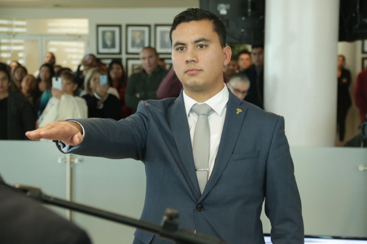 César De La Garza toma protesta como nuevo Director de Desarrollo Social en Torreón