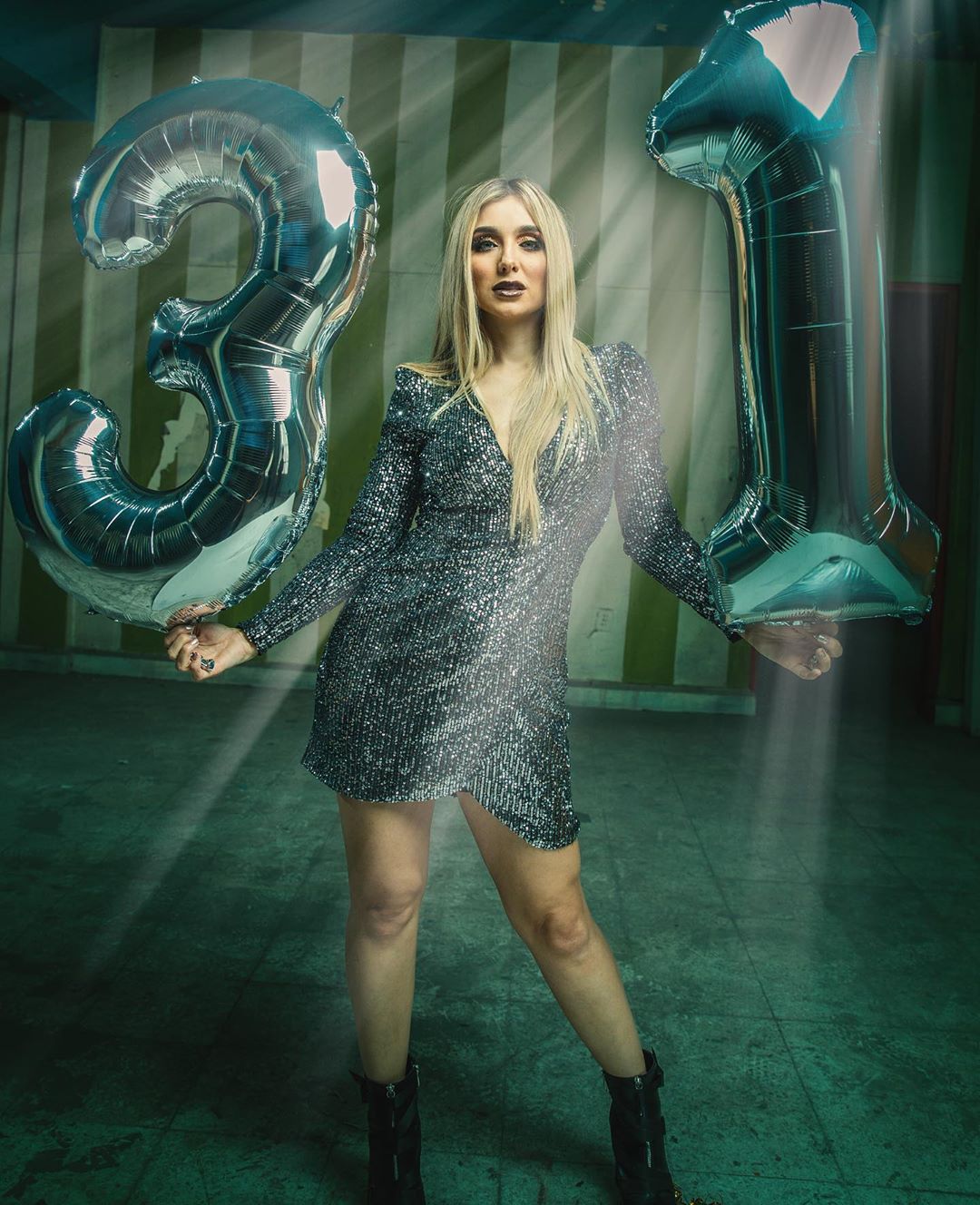Celebra Marcela Mistral cumpleaños con hermosas fotografías