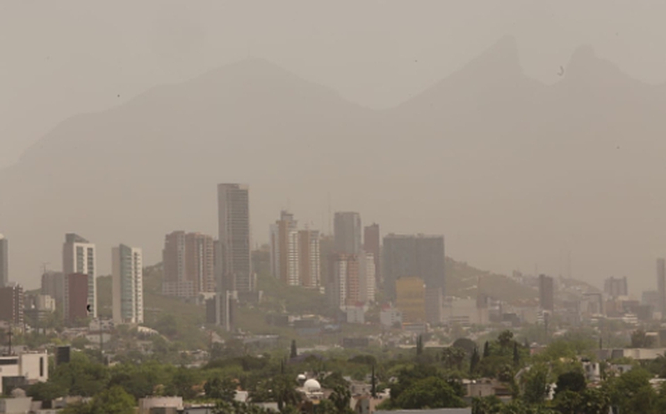 Activan alerta ambiental en NL por mala calidad del aire
