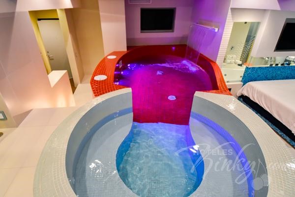 Saca tu lado atrevido y lánzate este 14 de febrero a uno de estos hoteles eróticos en CDMX