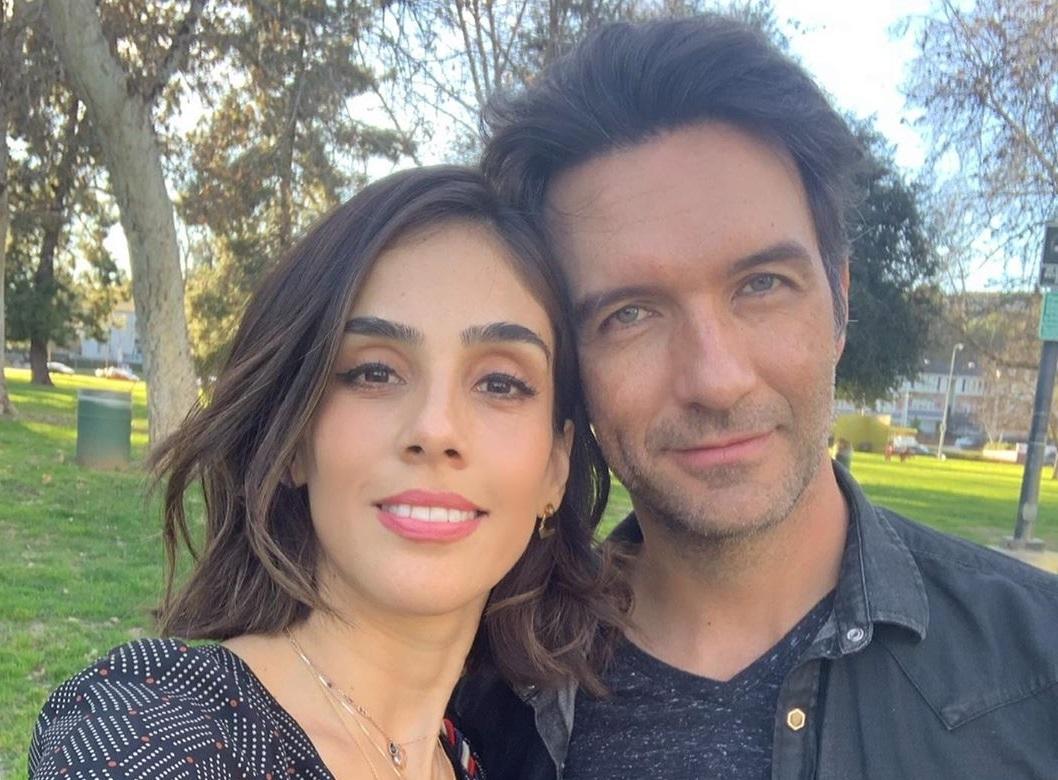 Le hace Leonardo de Lozanne 'el feo' a su esposa Sandra Echeverría