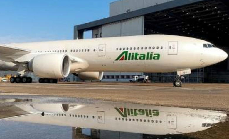 Avión italiano bloqueado por temor al coronavirus