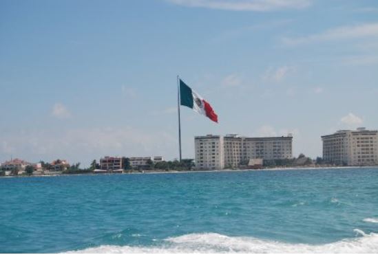 ¿Bandera mexicana con récord Guinness?