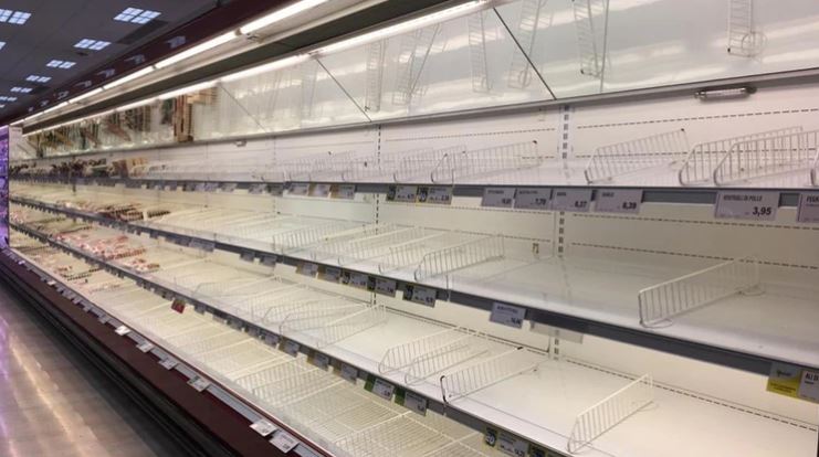 Por Covid-19, vacían supermercados y escasean desinfectantes y cubrebocas en Italia