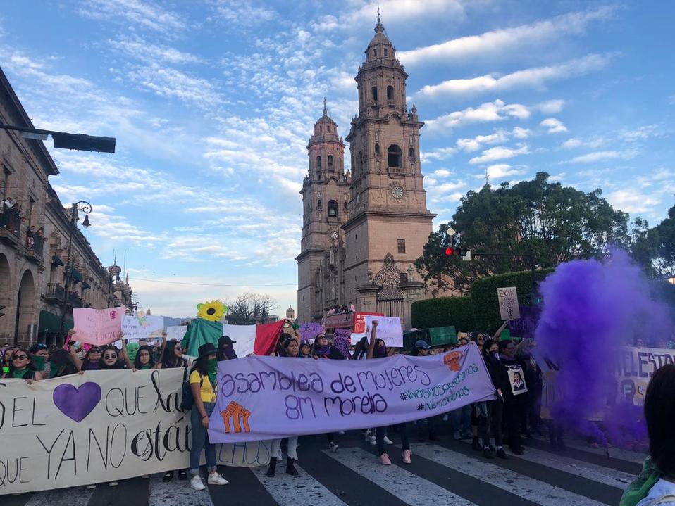 Mientras realizaban marcha del #8M se registró un feminicidio