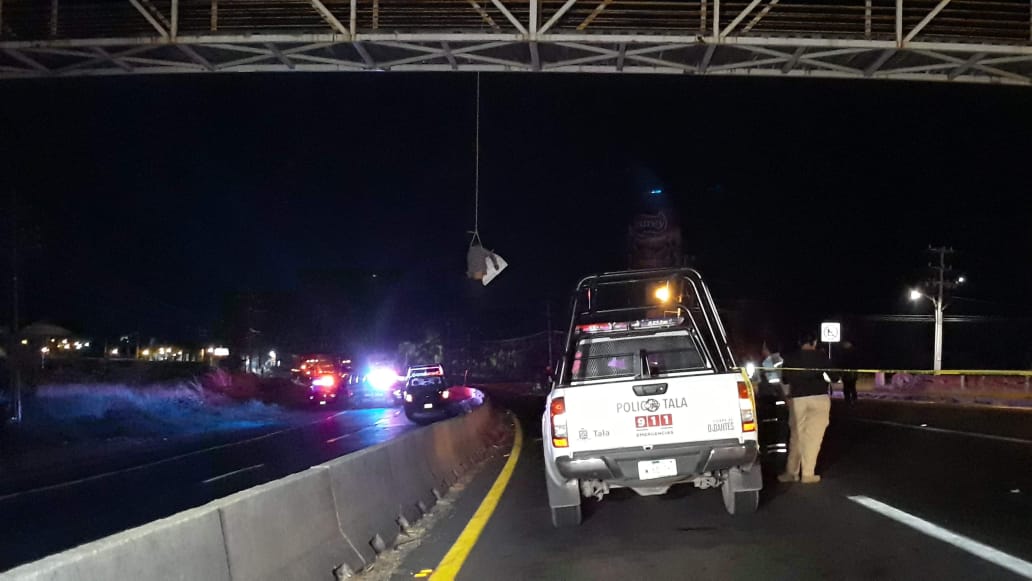 Abandonan cuerpo colgado en Tala