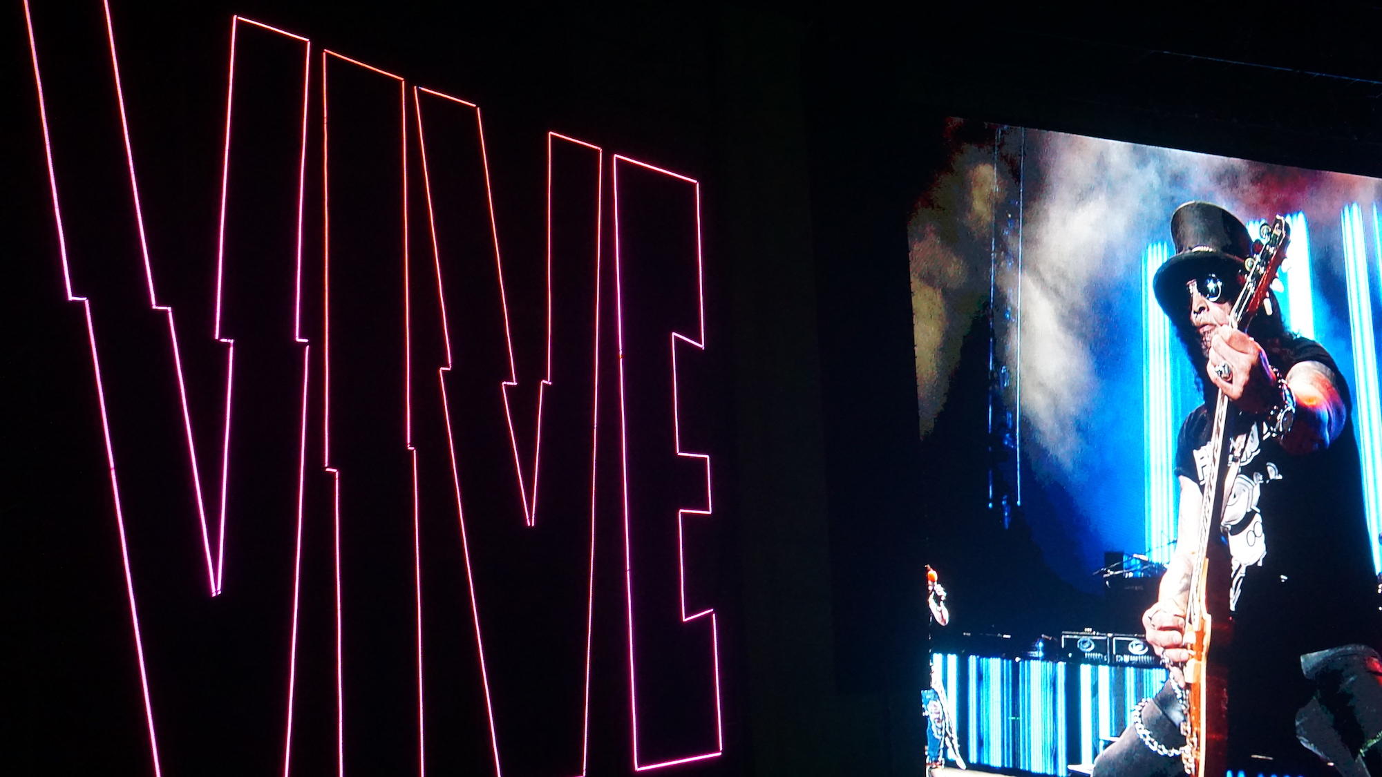 Guns N´ Roses cerró un espectacular primer día de Vive Latino