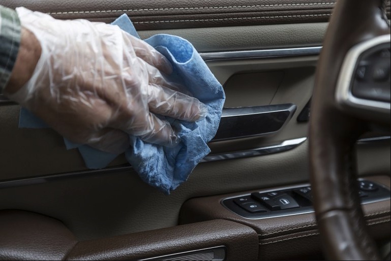 Telediario Media Vuelca auto donde viajaba familia