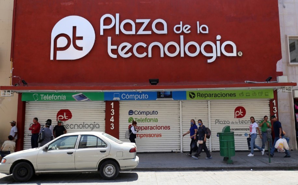Plaza de la Tecnología mantiene servicio para sus clientes | Telediario