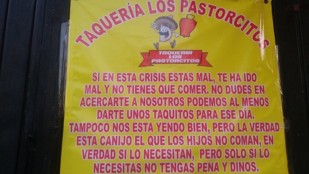 Taquería en Tlalpan regala taquitos a vecinos sin trabajo por COVID-19 [FOTOS]