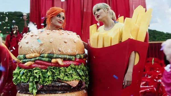 Katy Perry podría regresar a la música de la mano de Taylor Swift