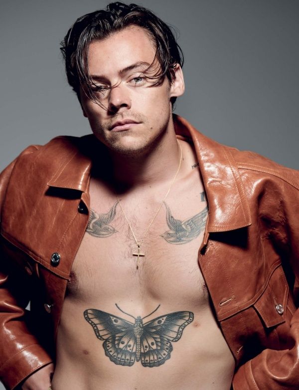 Harry Styles enloquece a sus fanáticas con una vela que huele como él
