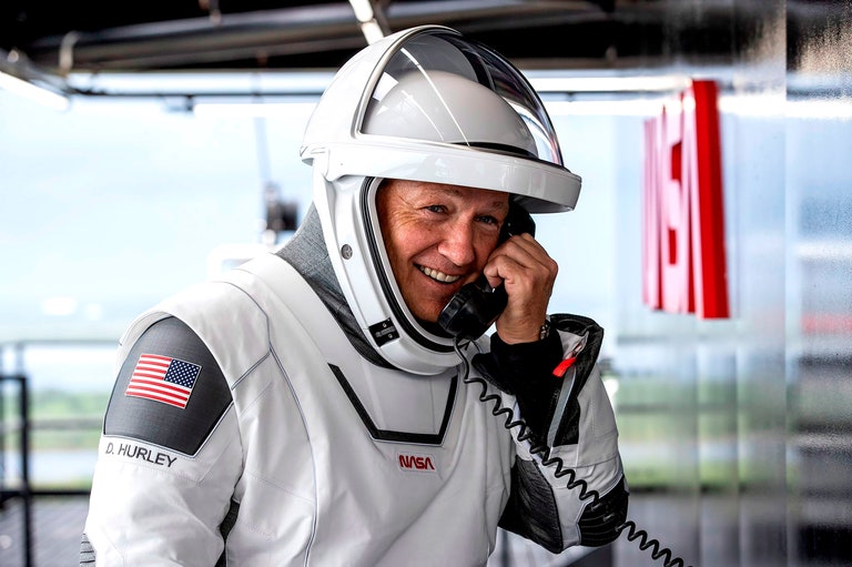 José Fernández, el mexicano que diseñó los trajes de los austronautas del lanzamiento de SpaceX y la NASA