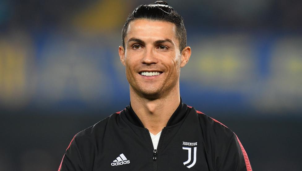 Cristiano Ronaldo se convierte en el primer futbolista billonario
