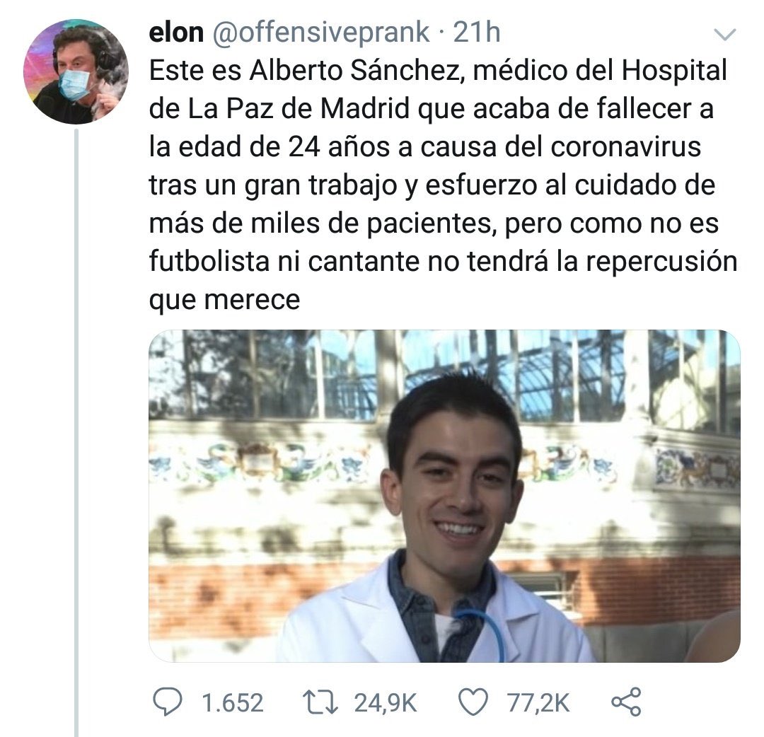 Actor de cine para adultos se cuela en altar a víctimas del COVID-19 [FOTOS]