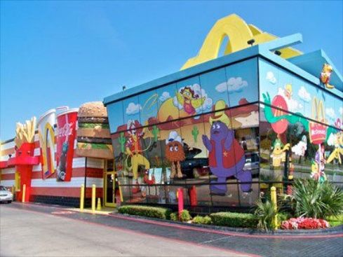 Los McDonald’s más extraños del mundo…