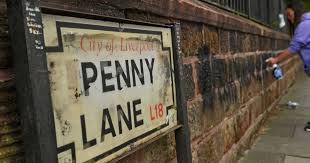 ¡Calle Penny Lane, famosa por canción de The Beatles, podría cambiar de nombre!