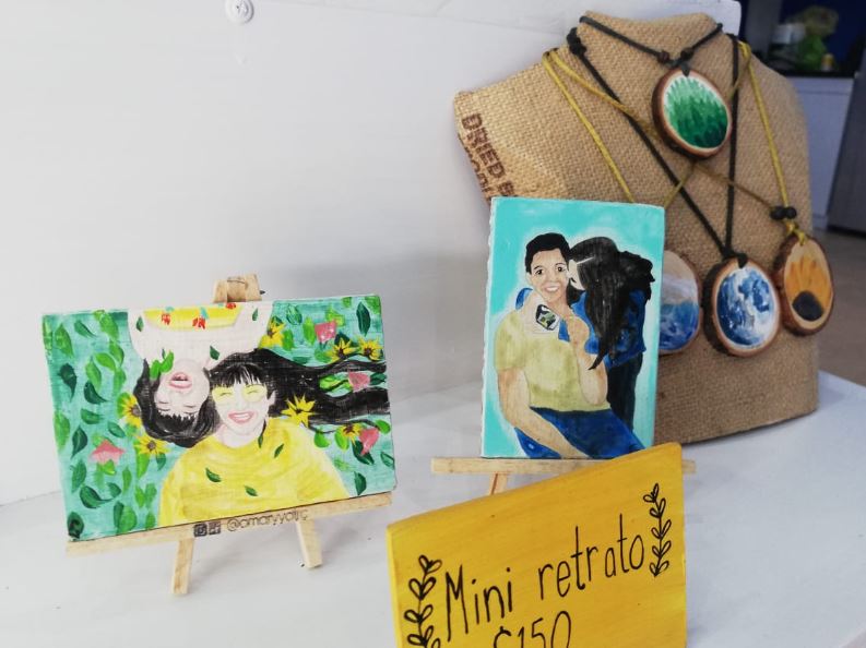 ¿Un detalle original? Artista lagunera crea bonitos regalos con 'Amar y ya'