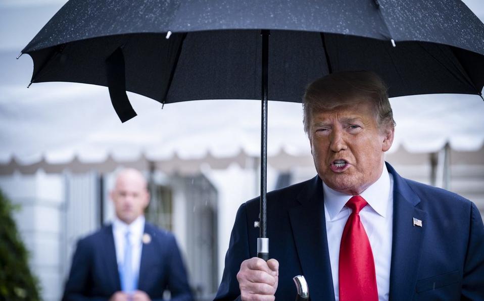 Trump despide a fiscal de Nueva York; investigaba a sus aliados